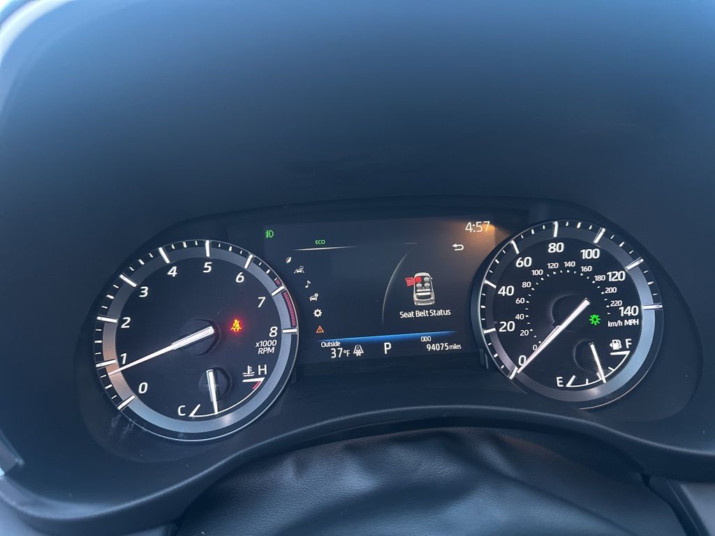 2021 Toyota Highlander XLE photo 4