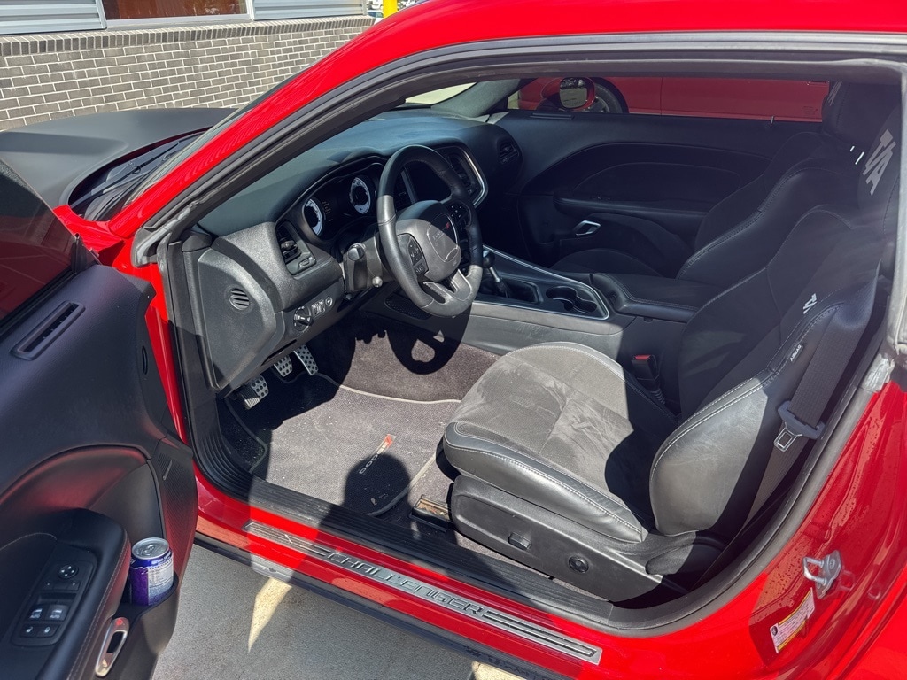 Used 2018 Dodge Challenger T/A with VIN 2C3CDZFJ6JH262662 for sale in Moorhead, Minnesota