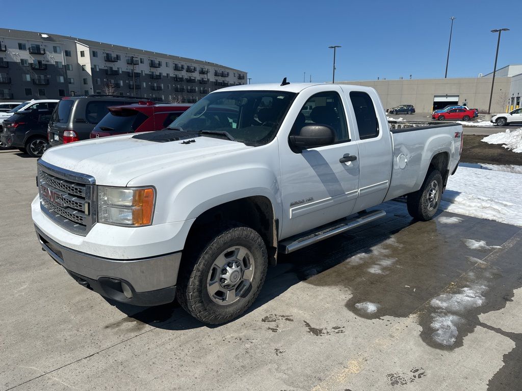Used 2012 GMC Sierra 2500HD SLE with VIN 1GT220CG5CZ258199 for sale in Moorhead, Minnesota