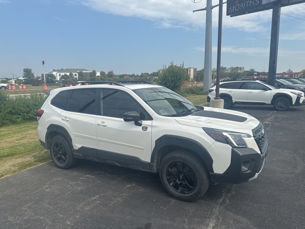 2022 Subaru Forester Wilderness photo 2