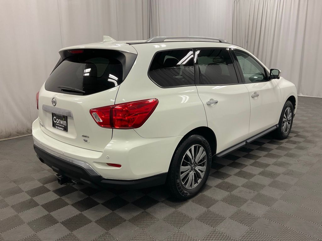 Used 2019 Nissan Pathfinder SL with VIN 5N1DR2MM0KC639749 for sale in Moorhead, Minnesota