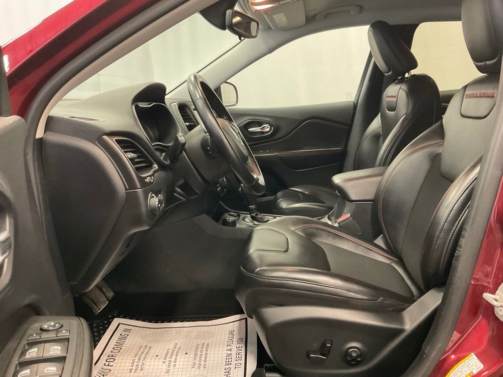 Used 2020 Jeep Cherokee Trailhawk SUV