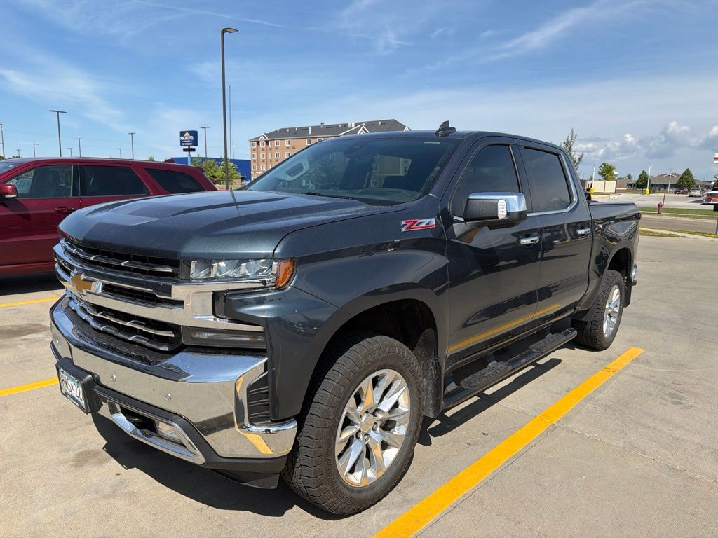 Used 2020 Chevrolet Silverado 1500 LTZ with VIN 3GCUYGED3LG438316 for sale in Moorhead, Minnesota