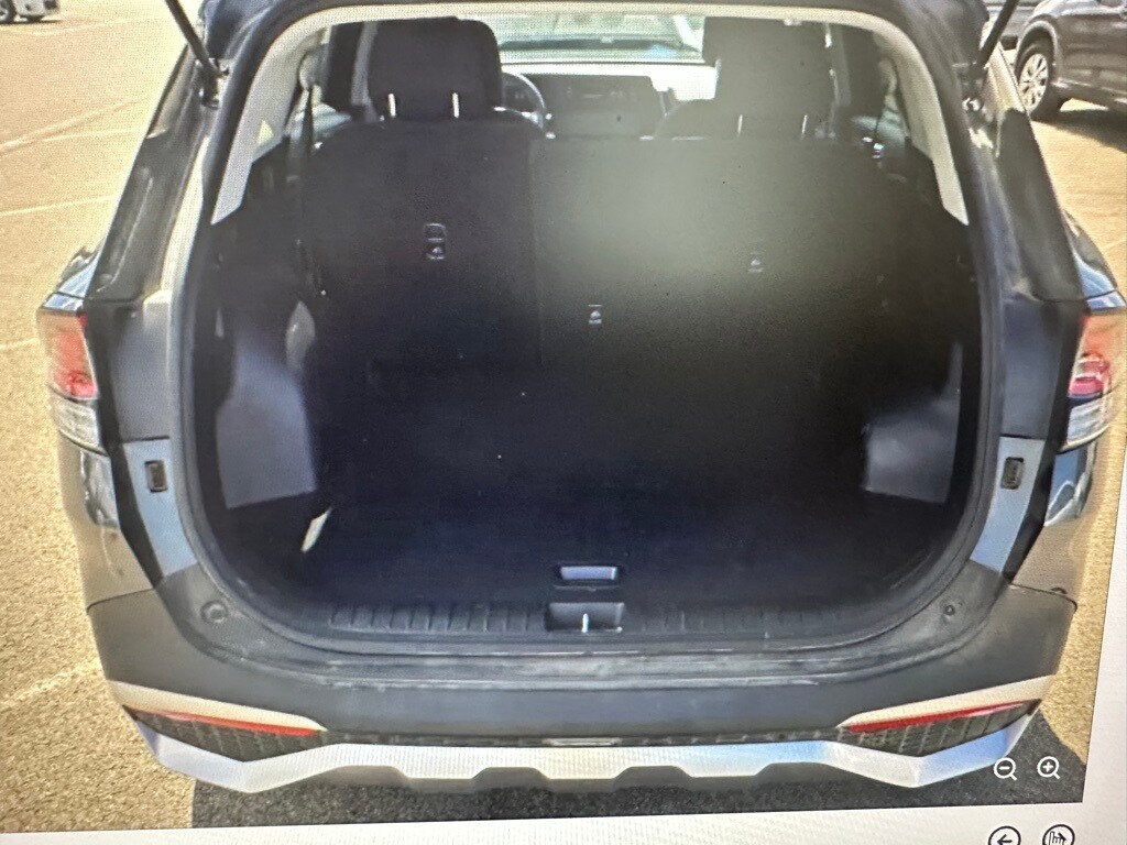 2024 Kia Sportage LX photo 3