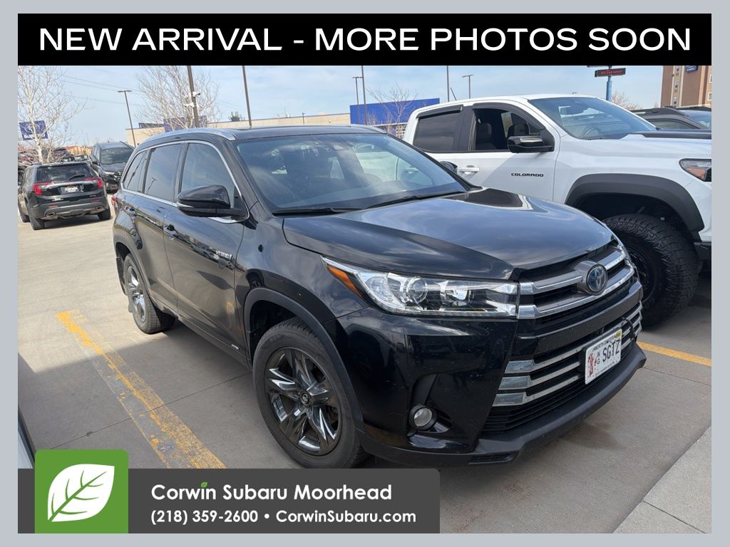 2018 Toyota Highlander Limited Platinum Hybrid 4x4's photo