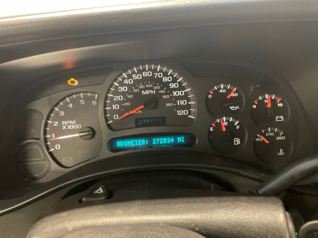Used 2003 Chevrolet Silverado 1500 LS with VIN 2GCEK19T731124746 for sale in Moorhead, Minnesota