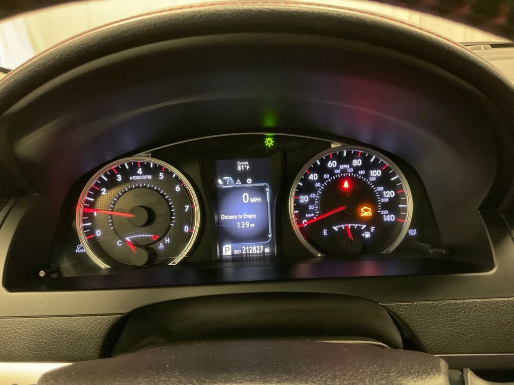 Used 2016 Toyota Camry Special Edition with VIN 4T1BF1FKXGU156860 for sale in Moorhead, MN