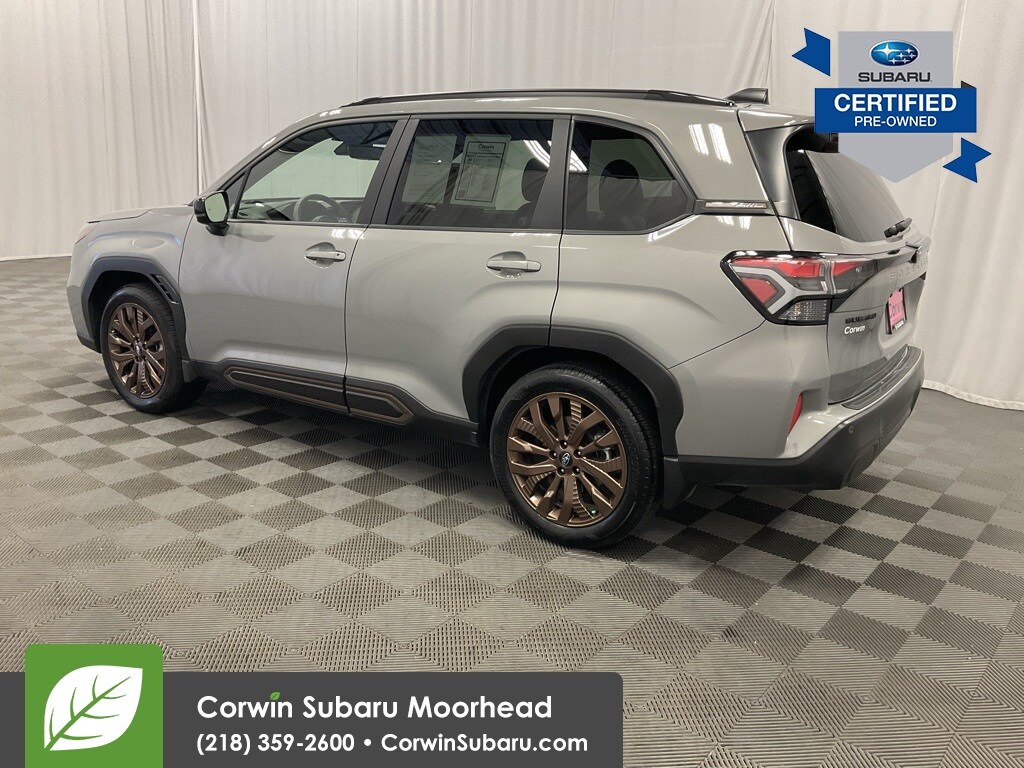 2025 Subaru Forester Sport photo 2