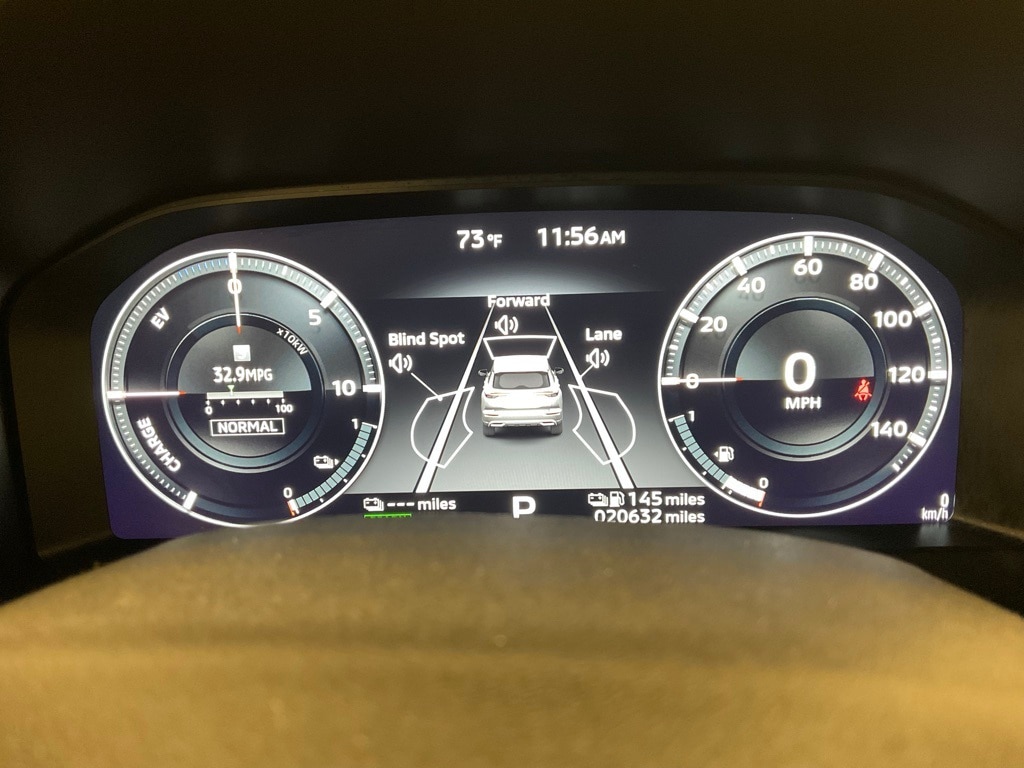 Used 2023 Mitsubishi Outlander Plug-In Hybrid SE with VIN JA4T5UA98PZ038336 for sale in Moorhead, Minnesota