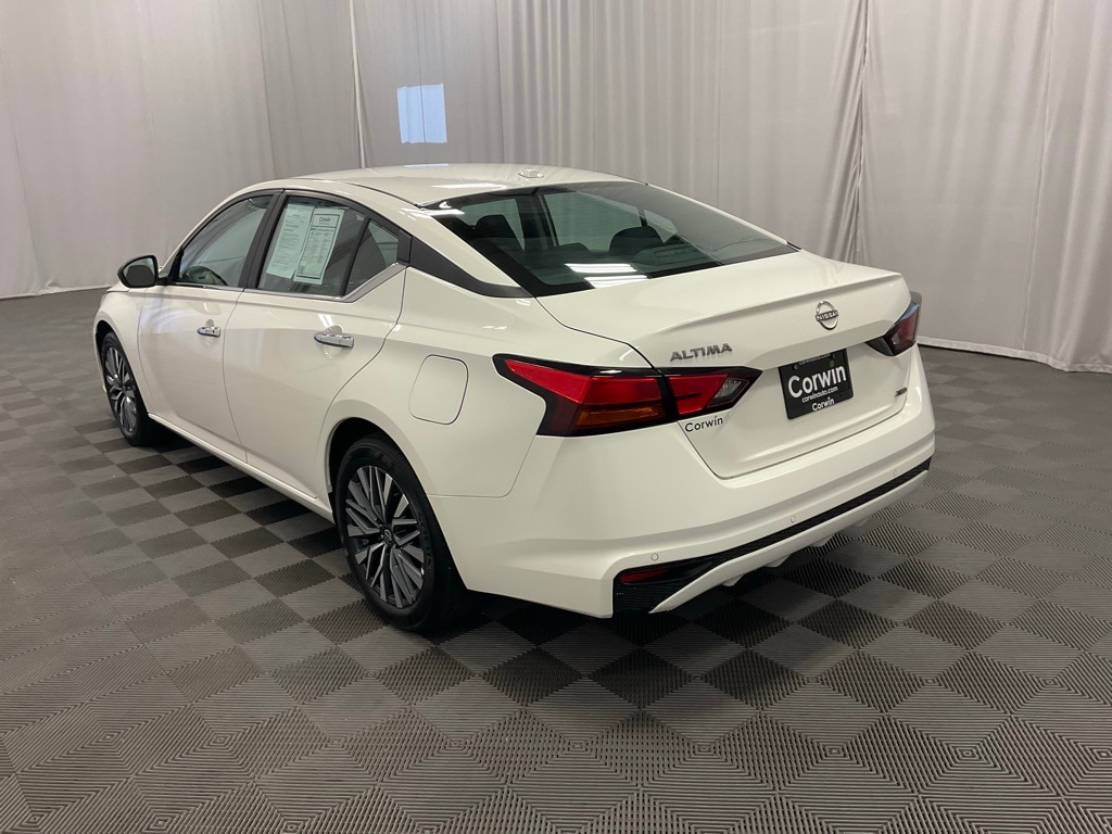 Used 2025 Nissan Altima SV with VIN 1N4BL4DW7SN336889 for sale in Moorhead, Minnesota