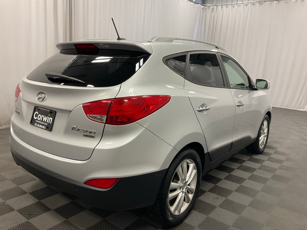 Used 2011 Hyundai Tucson Limited with VIN KM8JU3AC4BU203189 for sale in Moorhead, Minnesota