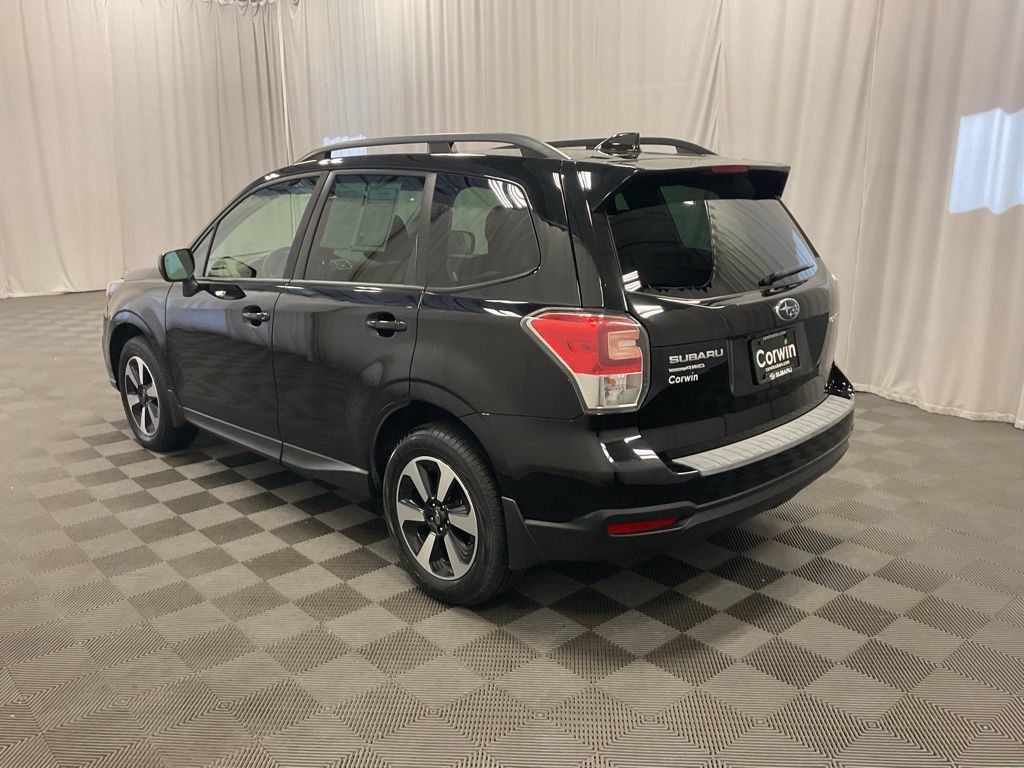 Used 2018 Subaru Forester Premium with VIN JF2SJAEC5JH464890 for sale in Moorhead, Minnesota