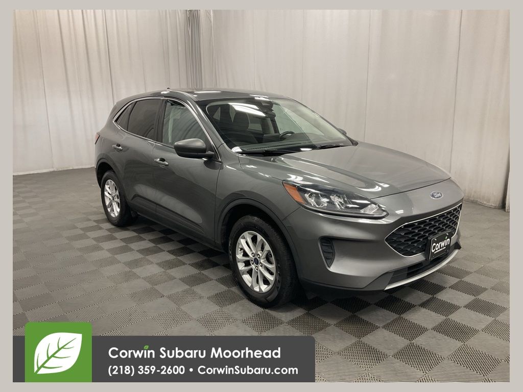 2022 Ford Escape SE's photo