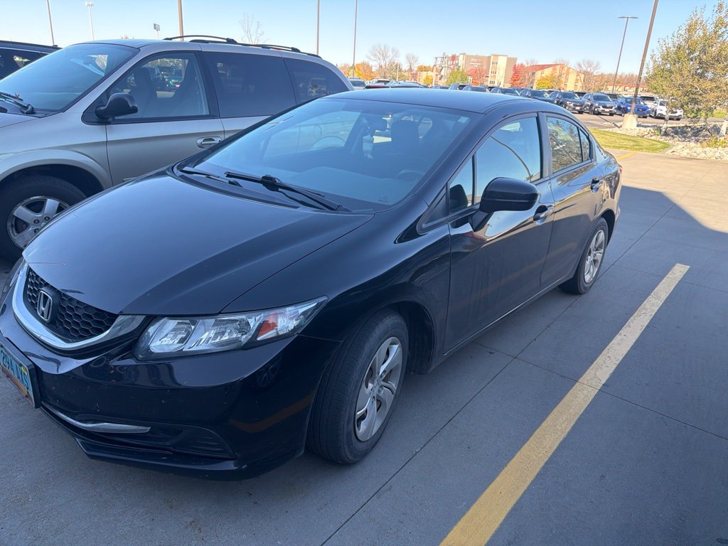 Used 2015 Honda Civic LX with VIN 2HGFB2F5XFH537600 for sale in Moorhead, Minnesota