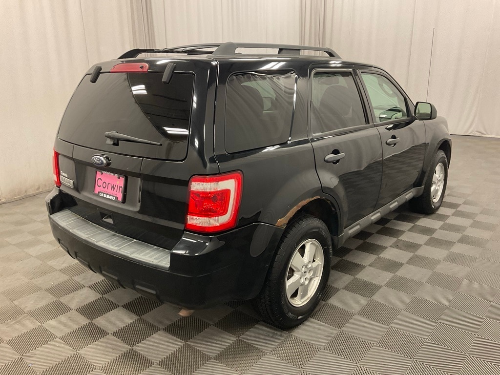 Used 2010 Ford Escape XLT with VIN 1FMCU9D73AKA01576 for sale in Moorhead, Minnesota