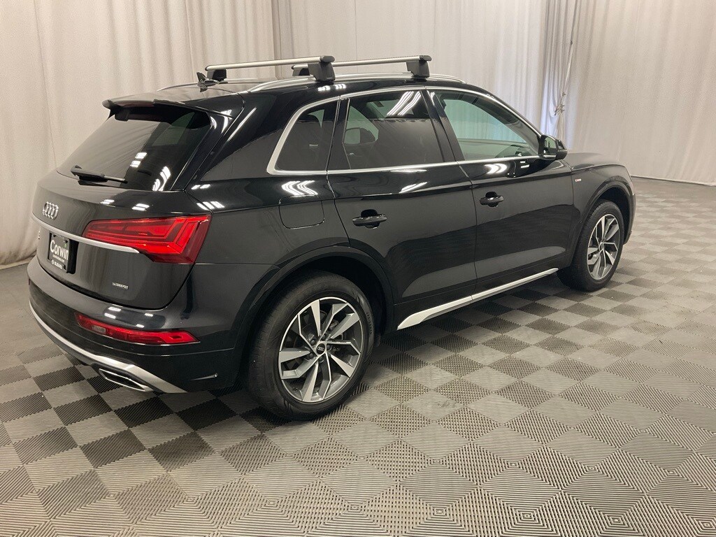 2022 Audi Q5 45 S line Premium photo 3