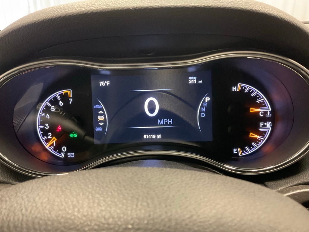 Used 2018 Jeep Grand Cherokee Altitude with VIN 1C4RJFAG5JC123800 for sale in Moorhead, Minnesota