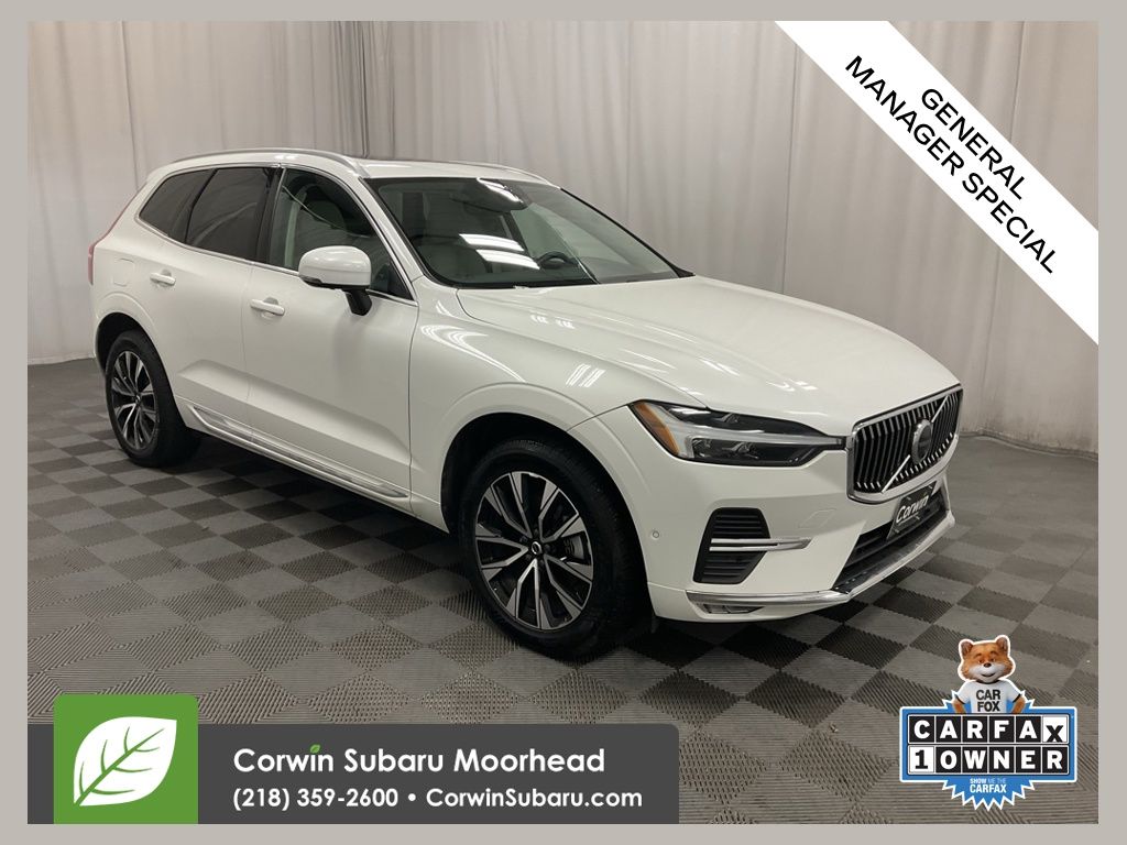 2023 Volvo XC60 Plus's photo