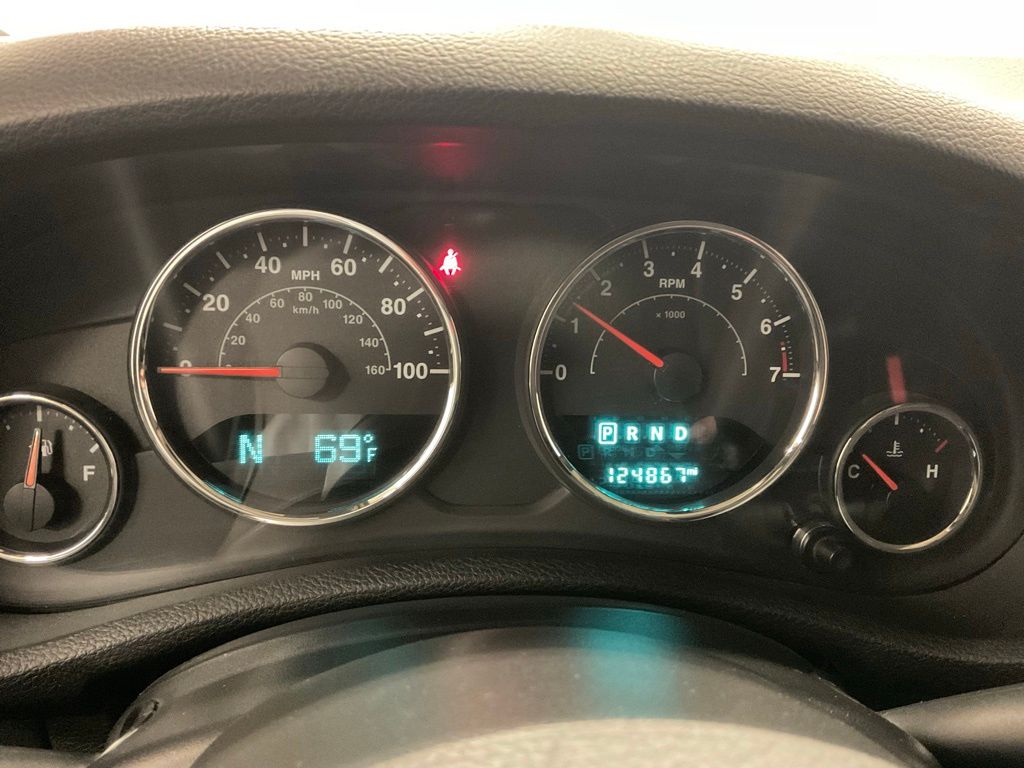 Used 2015 Jeep Wrangler Unlimited Sport with VIN 1C4BJWDG0FL699668 for sale in Moorhead, Minnesota