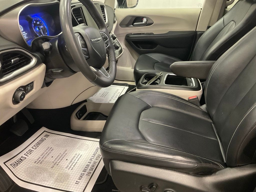 Used 2024 Chrysler Pacifica Touring L Van Passenger Van