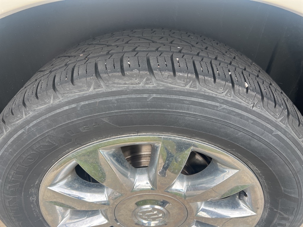 Used 2015 Buick Enclave Leather with VIN 5GAKVBKD4FJ161025 for sale in Moorhead, Minnesota
