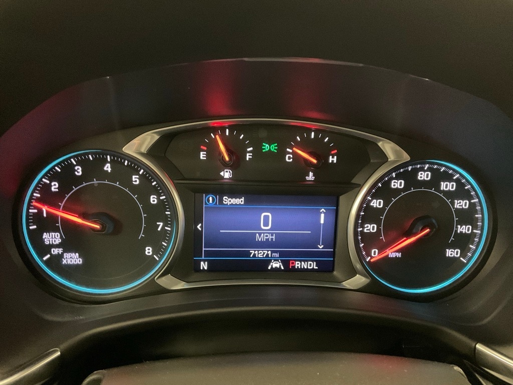 Used 2020 Chevrolet Equinox LT with VIN 2GNAXUEV3L6235782 for sale in Moorhead, Minnesota
