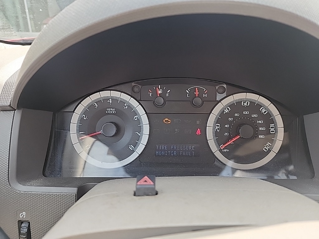Used 2009 Ford Escape XLT with VIN 1FMCU93G79KA95149 for sale in Moorhead, Minnesota