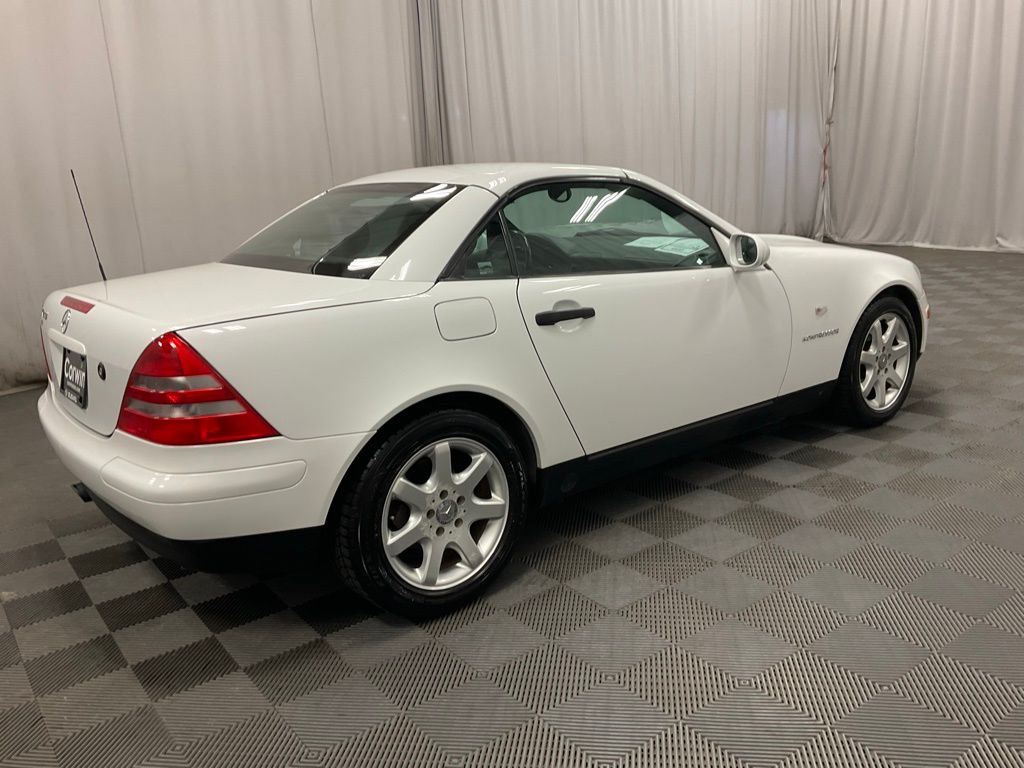 Used 2000 Mercedes-Benz SLK SLK230 Kompressor with VIN WDBKK47F1YF159489 for sale in Moorhead, Minnesota