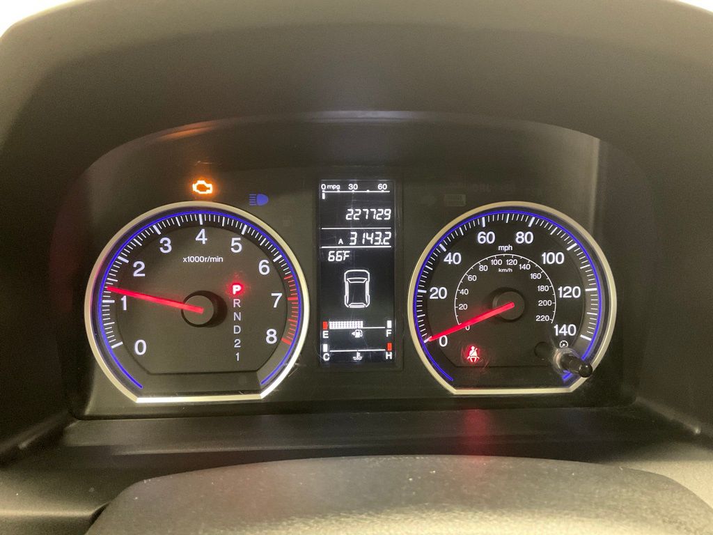 Used 2009 Honda CR-V EX with VIN 3CZRE48539G703403 for sale in Moorhead, Minnesota