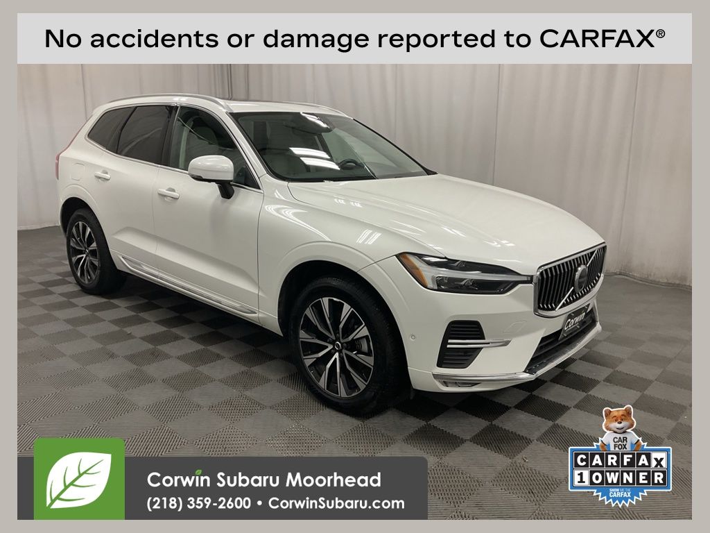 2023 Volvo XC60 Plus's photo