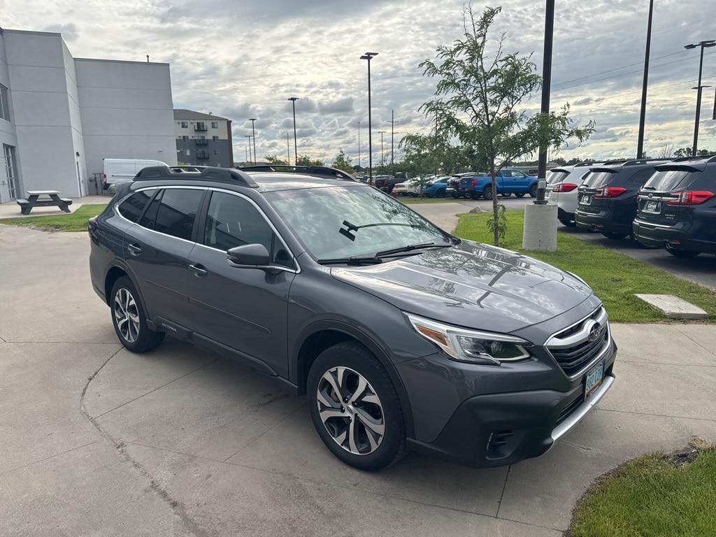 Used 2022 Subaru Outback Limited with VIN 4S4BTANC2N3117895 for sale in Moorhead, Minnesota