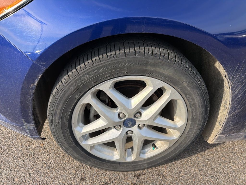 2014 Ford Fusion SE photo 3