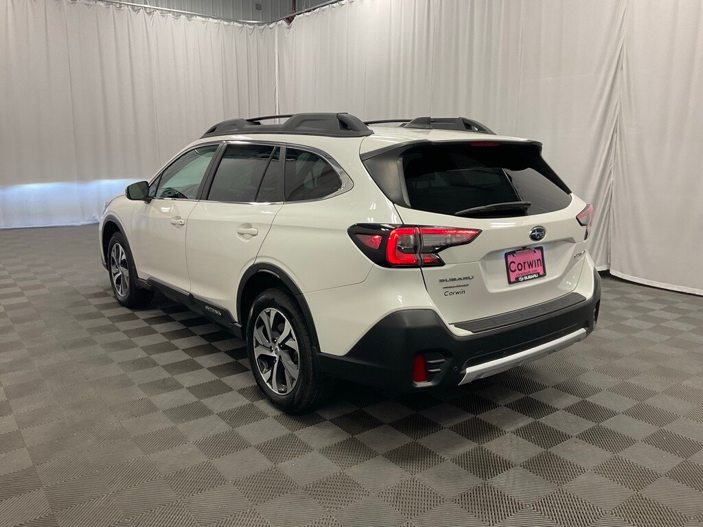 2020 Subaru Outback Limited photo 2