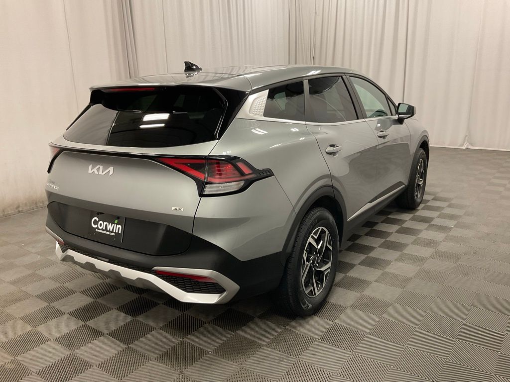 Used 2024 Kia Sportage LX with VIN KNDPUCDF5R7297127 for sale in Moorhead, Minnesota