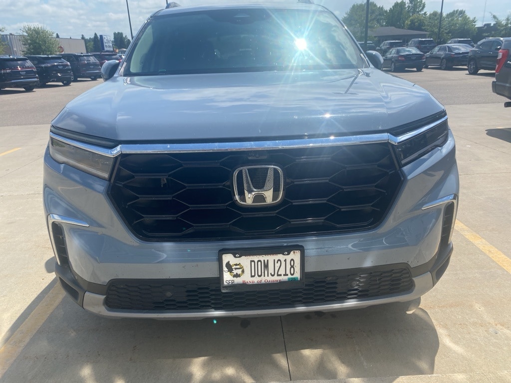 Used 2023 Honda Pilot Elite with VIN 5FNYG1H89PB031998 for sale in Moorhead, Minnesota