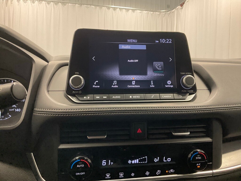 2024 Nissan Rogue SV photo 2