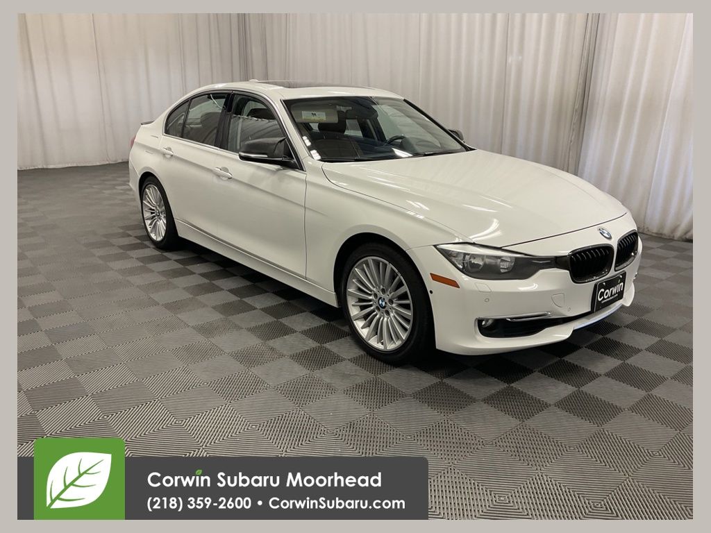 2013 BMW 3 Series 328i xDrive Sedan's photo