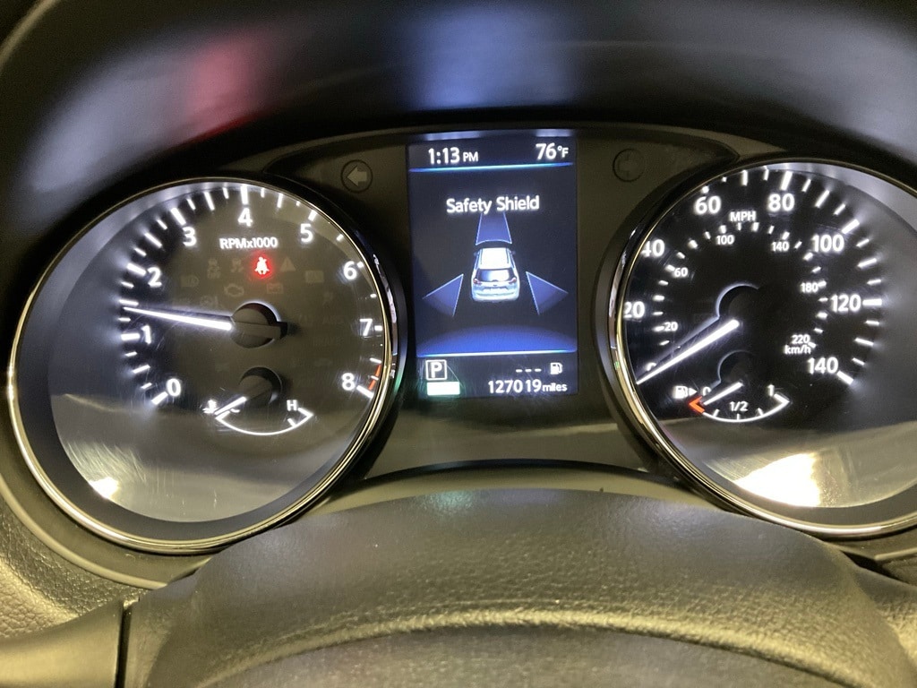 Used 2018 Nissan Rogue SV with VIN KNMAT2MV0JP507082 for sale in Moorhead, Minnesota