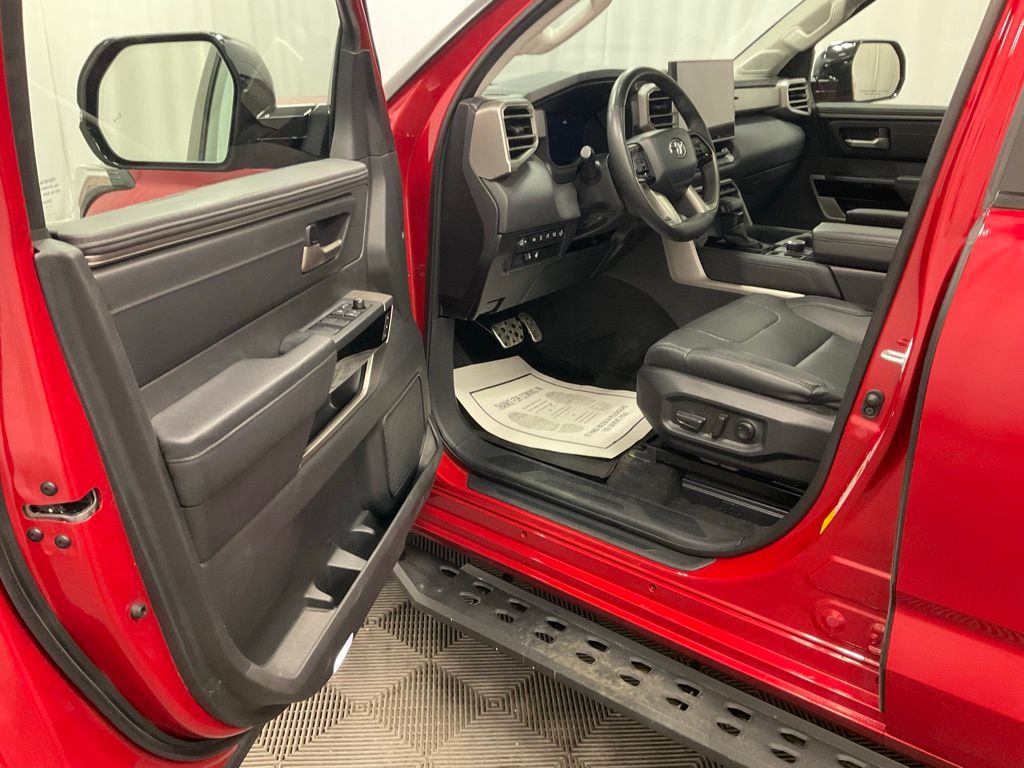 2024 Toyota Tundra Limited photo 4