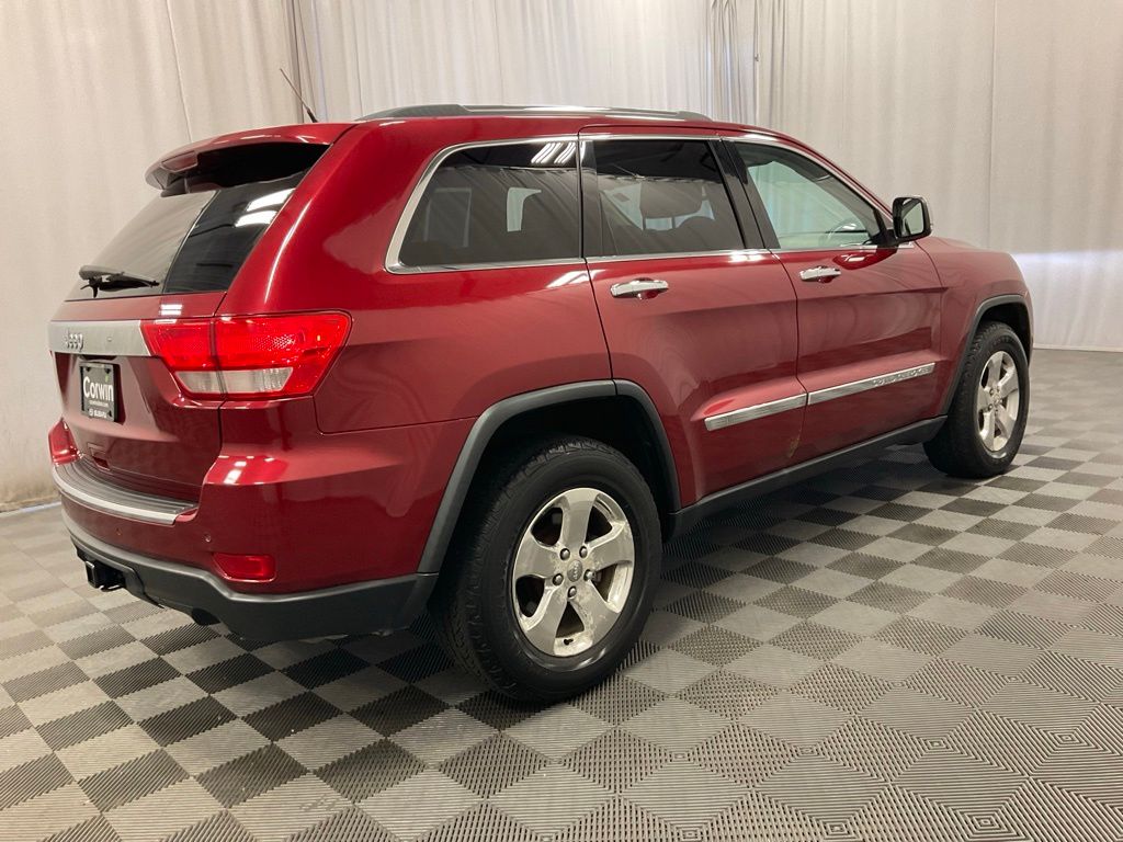 Used 2013 Jeep Grand Cherokee Limited with VIN 1C4RJFBG9DC618598 for sale in Moorhead, Minnesota