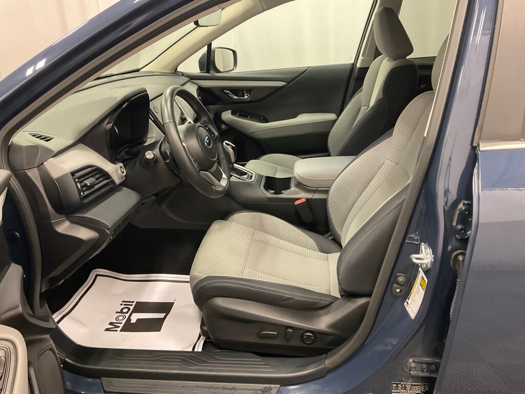 2025 Subaru Outback Premium photo 2