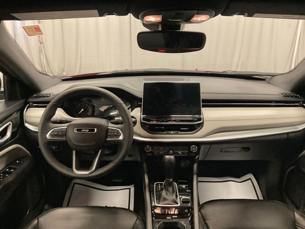 Used 2025 Jeep Compass Limited with VIN 3C4NJDCNXST552872 for sale in Moorhead, Minnesota