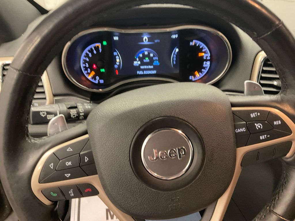 Used 2015 Jeep Grand Cherokee Laredo E with VIN 1C4RJFAG7FC774224 for sale in Moorhead, Minnesota