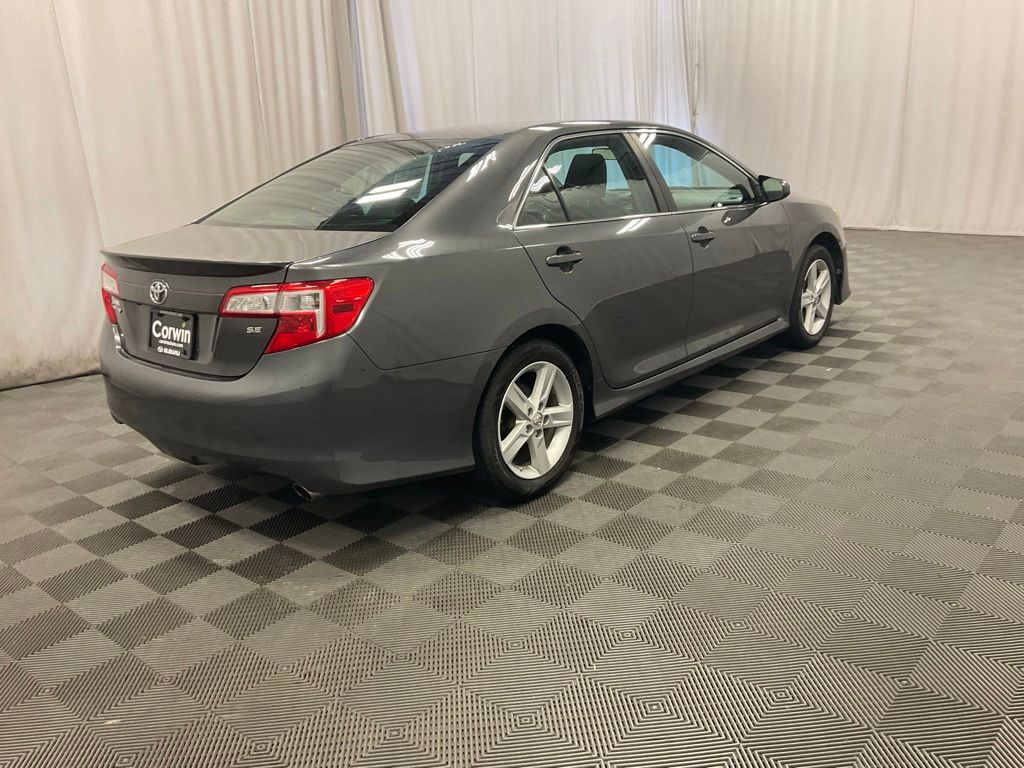 Used 2014 Toyota Camry SE with VIN 4T1BF1FK3EU381859 for sale in Moorhead, MN