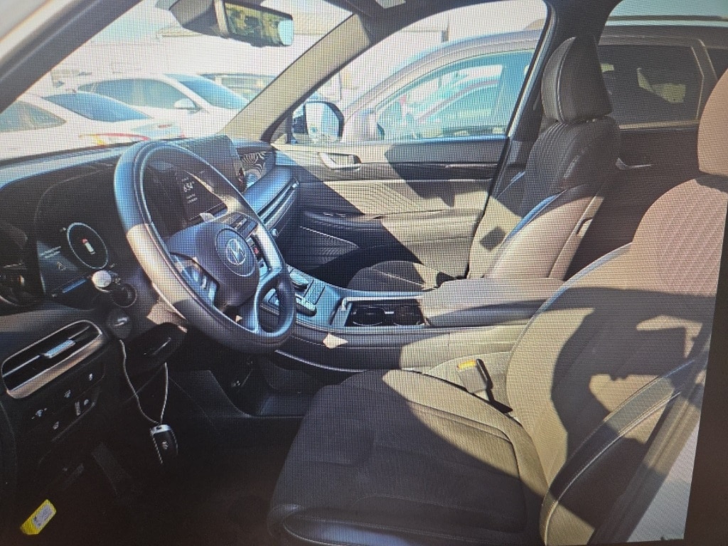 Used 2024 Hyundai Palisade Calligraphy Night Edition with VIN KM8R7DGE0RU709816 for sale in Moorhead, Minnesota