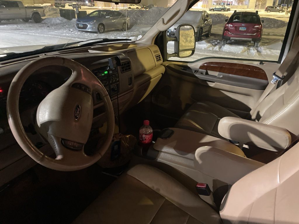 Used 2004 Ford F-350 Super Duty Lariat with VIN 1FTSW31P84ED74191 for sale in Moorhead, Minnesota