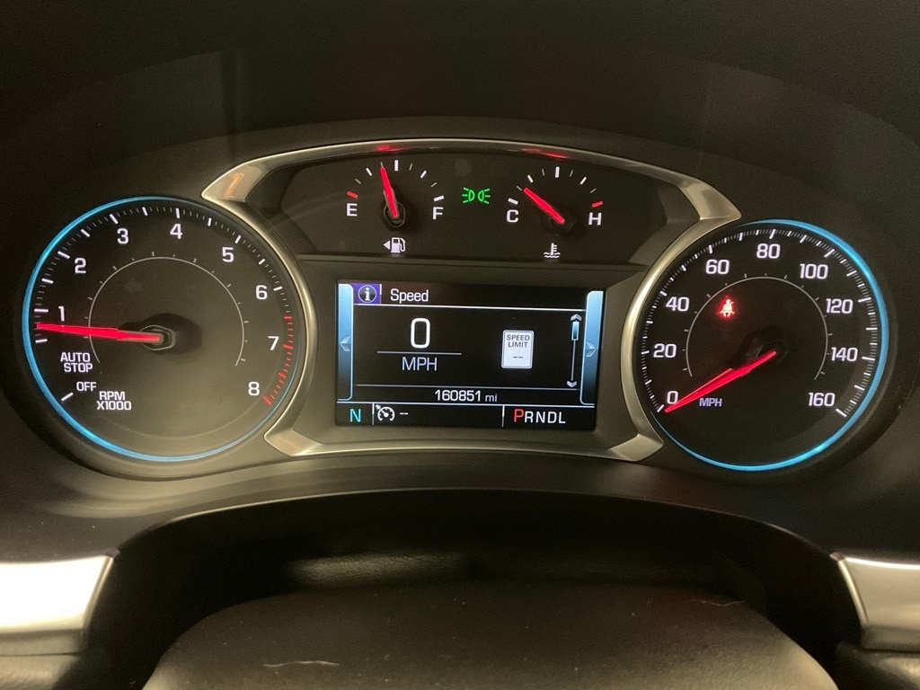 Used 2018 Chevrolet Traverse 3LT with VIN 1GNEVHKW6JJ193409 for sale in Moorhead, Minnesota