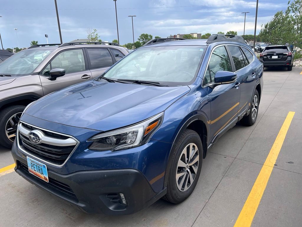 Used 2021 Subaru Outback Premium with VIN 4S4BTAFC4M3147221 for sale in Moorhead, Minnesota