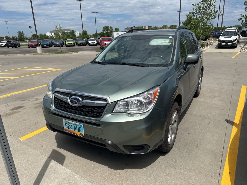 Used 2016 Subaru Forester i Premium with VIN JF2SJADC2GH474903 for sale in Moorhead, Minnesota