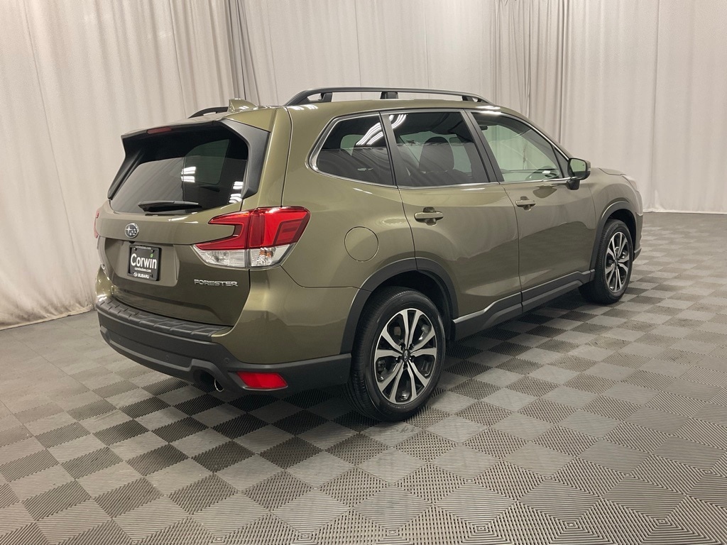 Used 2022 Subaru Forester Limited with VIN JF2SKAPC1NH514040 for sale in Moorhead, Minnesota